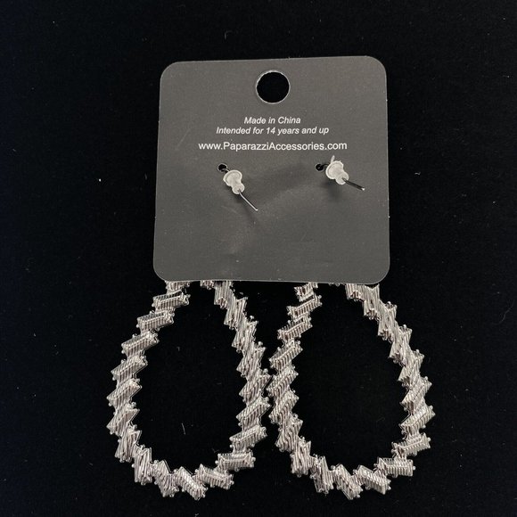 Paparazzi Fashion Jewelry Striking Resplendence Multicolor Hook Earrings - Picture 2 of 4